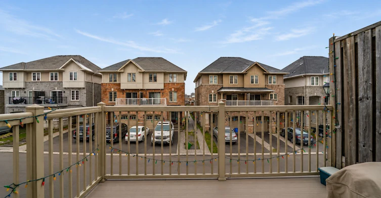 401 Rossland Road E, Ajax, ON, L1Z 0M7 - 25