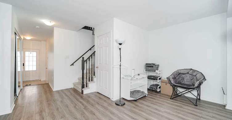 401 Rossland Road E, Ajax, ON, L1Z 0M7 - 7