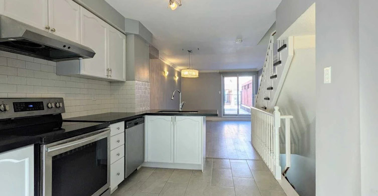 1173 Craven Road, Toronto, ON, M4J 4V7 - 4