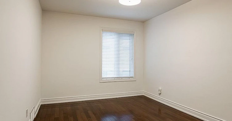 25 Love Crescent, Toronto, ON, M4E 1V6 - 10