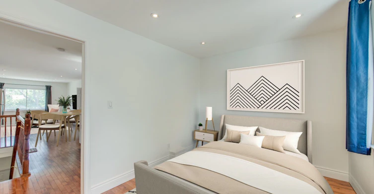 Upper-2066 Gerrard Street E, Toronto, ON, M4E 2B5 - 9