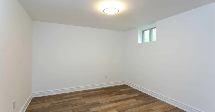 56 Courton Drive, Toronto, ON, M1R 1K8 - 10