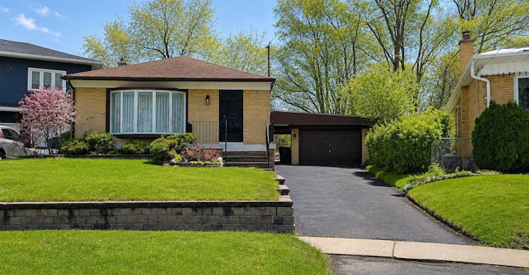 56 Courton Drive, Toronto, ON, M1R 1K8
