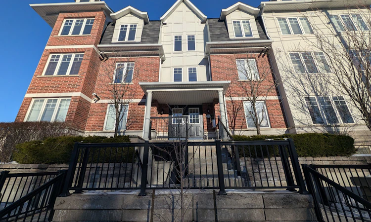 26-671A Warden Avenue