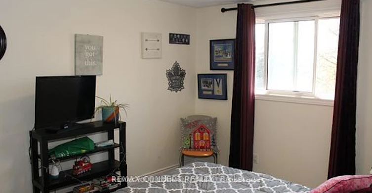 376 Dwight Avenue, Oshawa, ON, L1J 1K9 - 17
