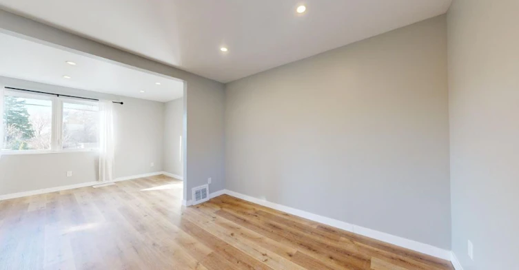 77 Glenburn Avenue, Toronto, ON, M4B 2X7 - 6