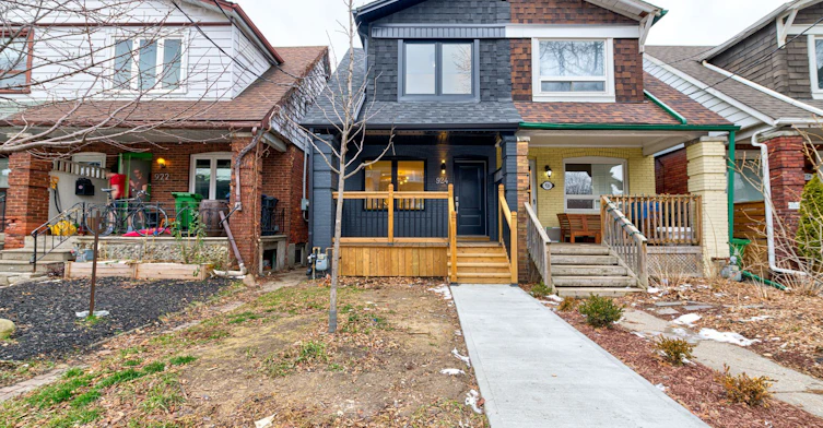 B-924 Broadview Avenue, Toronto, ON, M4K 2R1 - 13