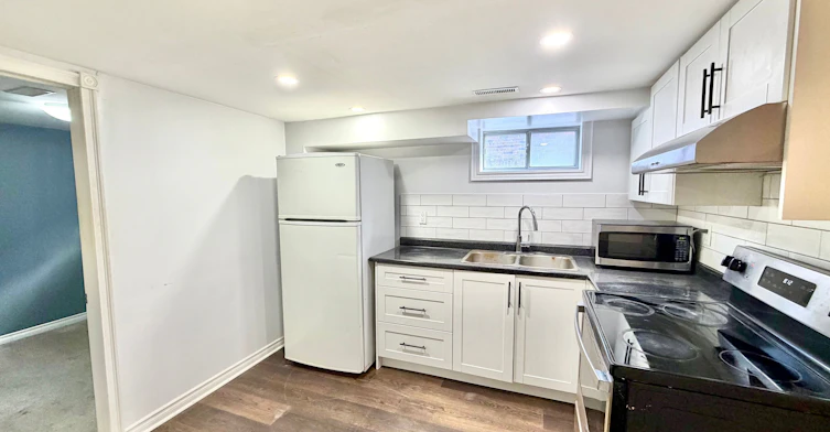Basement-67 Highland Avenue, Oshawa, ON, L1H 6A4 - 11