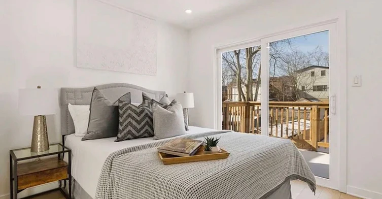 386 Coxwell Avenue, Toronto, ON, M4L 3B7 - 36