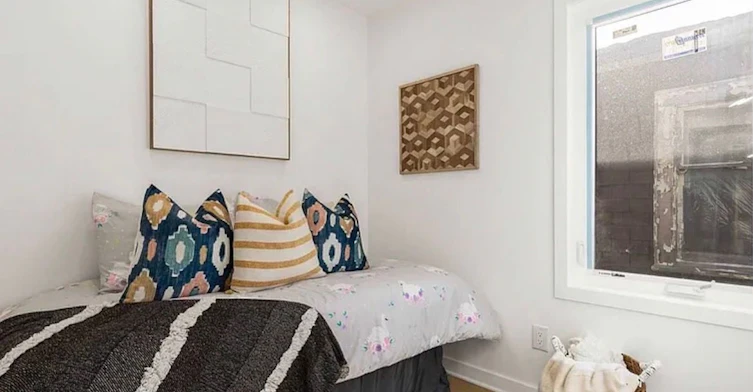 386 Coxwell Avenue, Toronto, ON, M4L 3B7 - 10