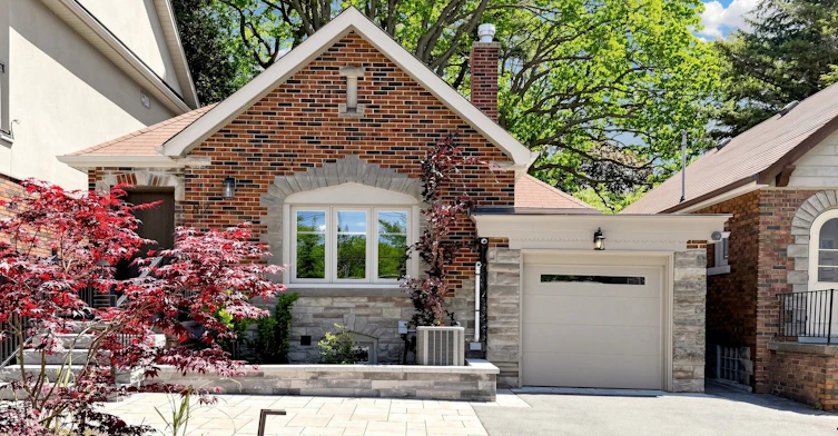 87 Fallingbrook Road, Toronto, ON, M1N 2T7
