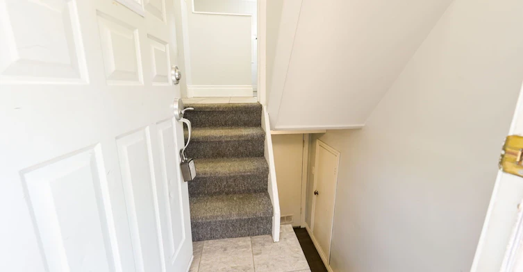 Lower-17 Park Street, Toronto, ON, M1N 2N3 - 5