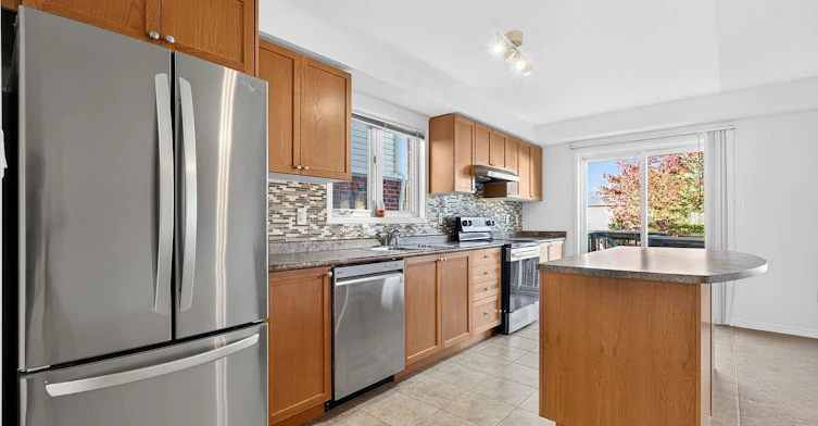 1384 Rennie Street W, Oshawa, ON, L1K 0H1 - 10