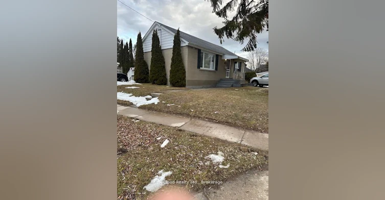 Main-38 Kawartha Avenue, Oshawa, ON, L1H 3Y8 - 2