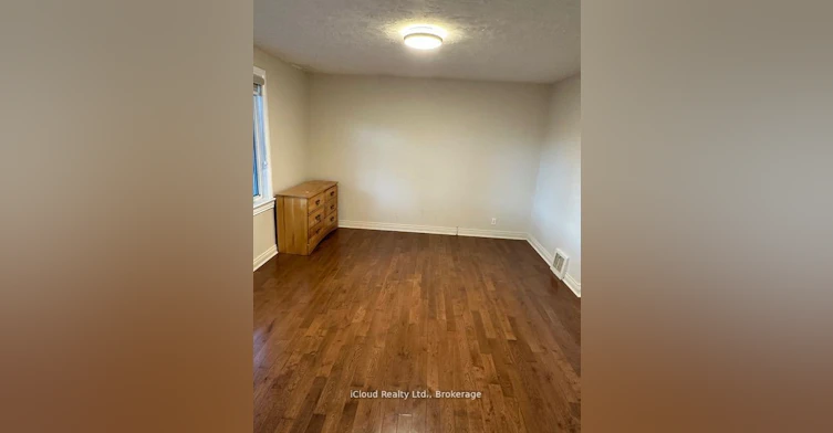 Main-38 Kawartha Avenue, Oshawa, ON, L1H 3Y8 - 4