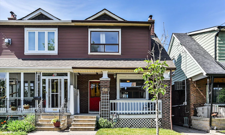 90 Glebeholme Boulevard
