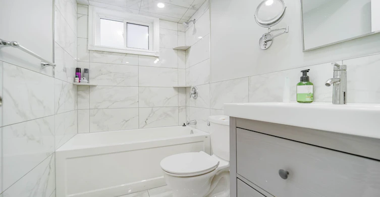 2 Iangrove Terrace, Toronto, ON, M1W 2H2 - 16