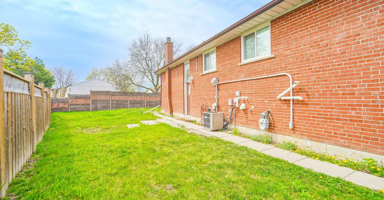 2 Iangrove Terrace, Toronto, ON, M1W 2H2 - 26