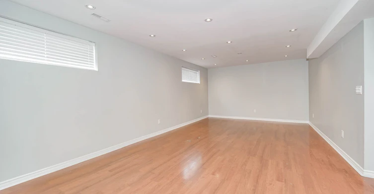 2 Iangrove Terrace, Toronto, ON, M1W 2H2 - 2