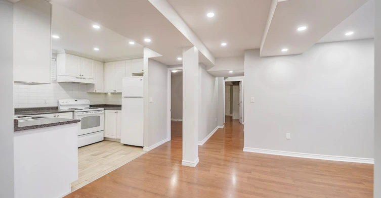 2 Iangrove Terrace, Toronto, ON, M1W 2H2 - 5