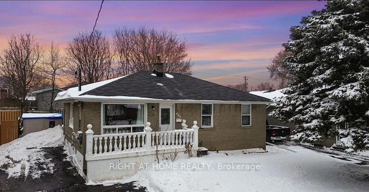 Lower-484 Phillip Murray Avenue, Oshawa, ON, L1J 1H5