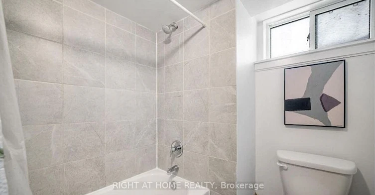 Lower-484 Phillip Murray Avenue, Oshawa, ON, L1J 1H5 - 11