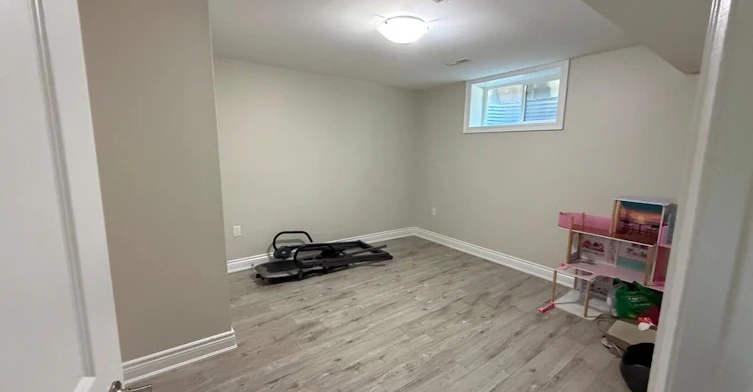 Bsmt-2 Lewiston Road, Toronto, ON, M1P 1X7 - 11