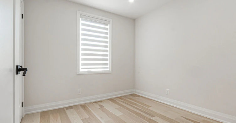 Main Fl-961 Victoria Park Avenue, Toronto, ON, M4B 2J4 - 10