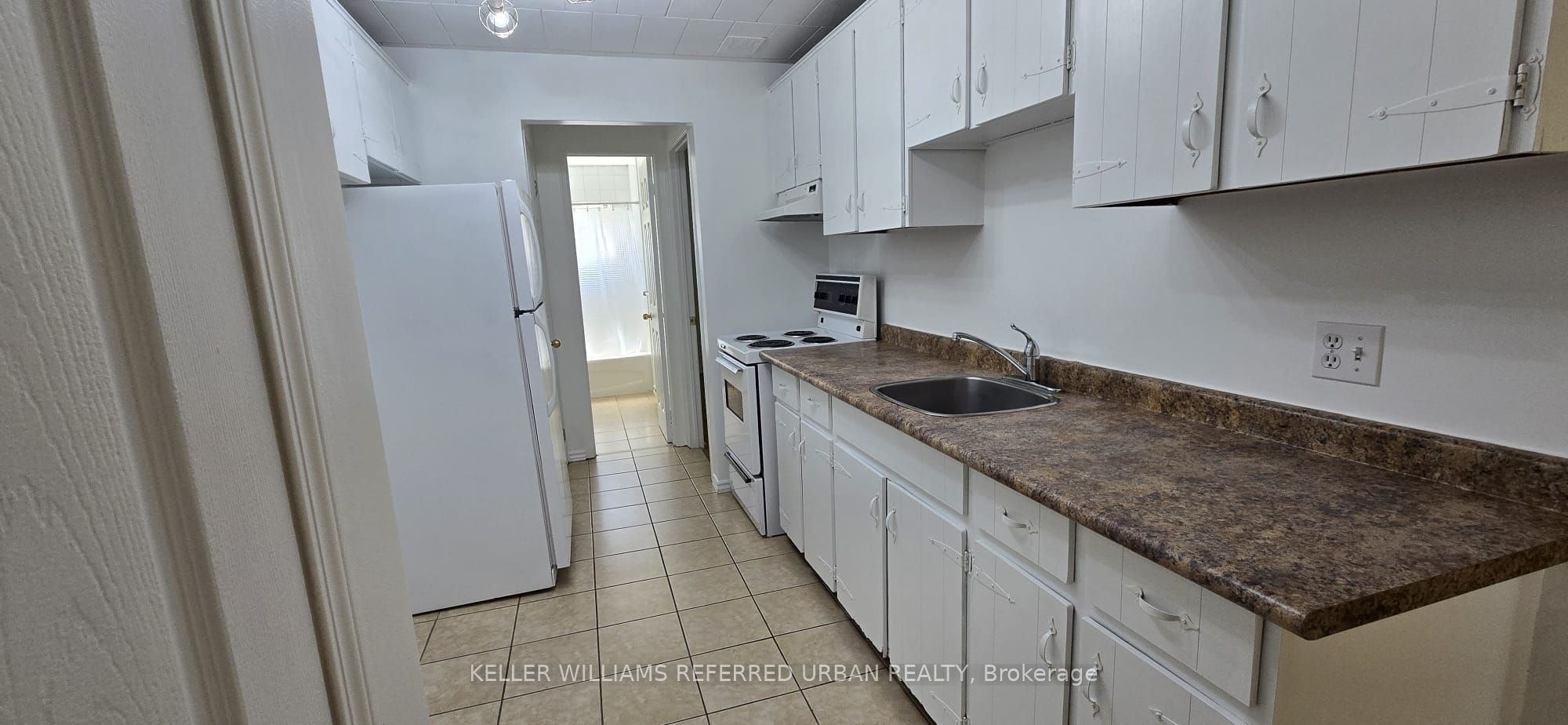 4-303 Frontenac Avenue, Oshawa, ON, L1J 2A7 - 5