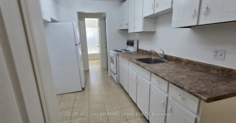 4-303 Frontenac Avenue, Oshawa, ON, L1J 2A7 - 4