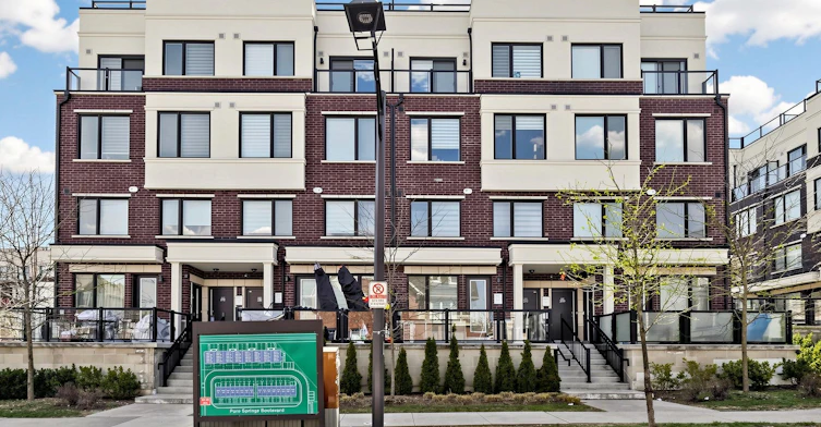 209-1711 Pure Springs Boulevard, Pickering, ON, L1X 0E3 - 2