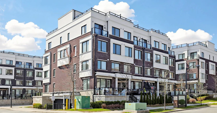 209-1711 Pure Springs Boulevard, Pickering, ON, L1X 0E3 - 3