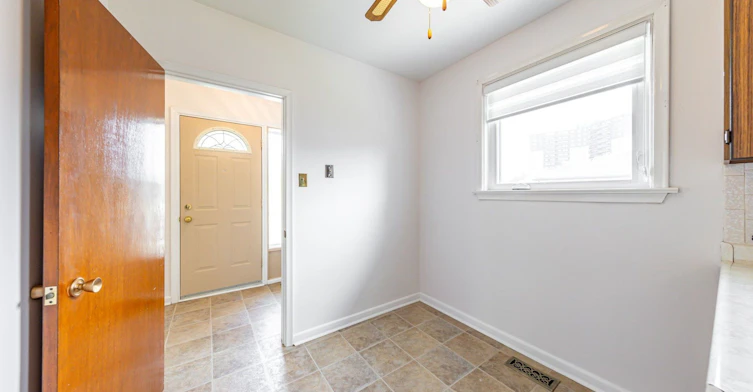 Main-6 Paloma Place, Toronto, ON, M1J 1P7 - 11