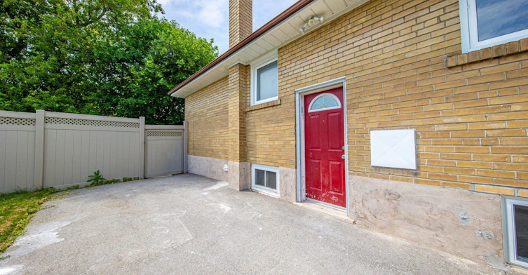 Lower-6 Paloma Place, Toronto, ON, M1J 1P7
