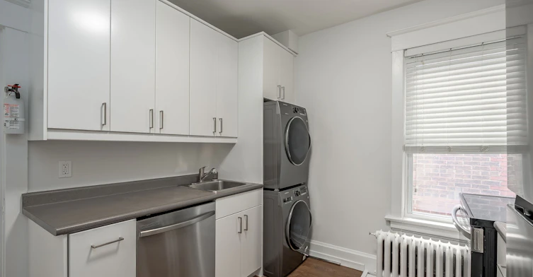 Upper-38 Browning Avenue, Toronto, ON, M4K 1V7 - 7