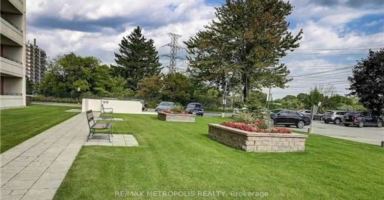 811-101 Prudential Drive, Toronto, ON, M1P 4S5