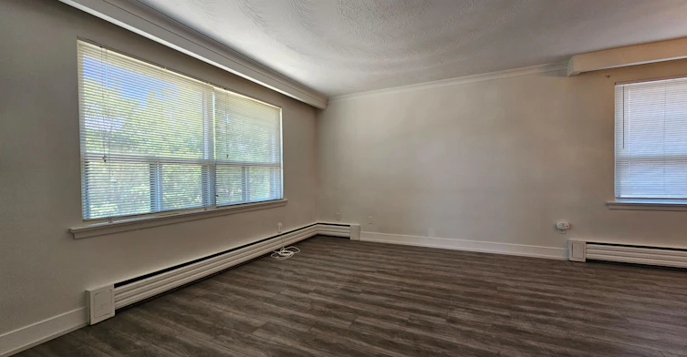 5-423 Pharmacy Avenue, Toronto, ON, M1L 3G5 - 4