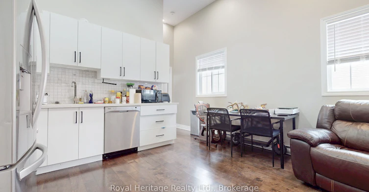 1-100 Cromwell Avenue, Oshawa, ON, L1J 4T6