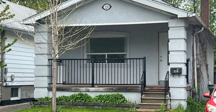 220 Holborne Avenue, Toronto, ON, M4C 2R9