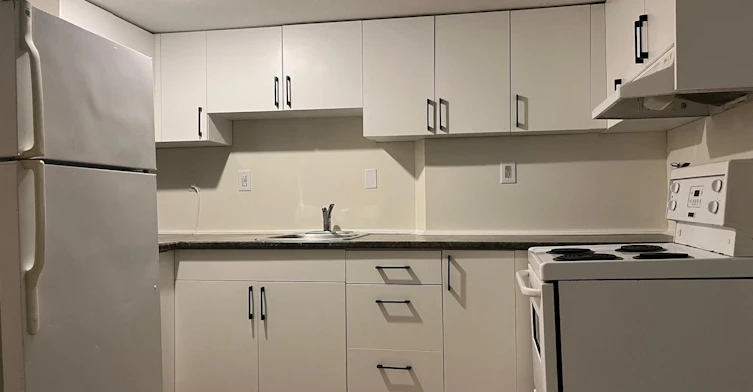 220 Holborne Avenue, Toronto, ON, M4C 2R9 - 25