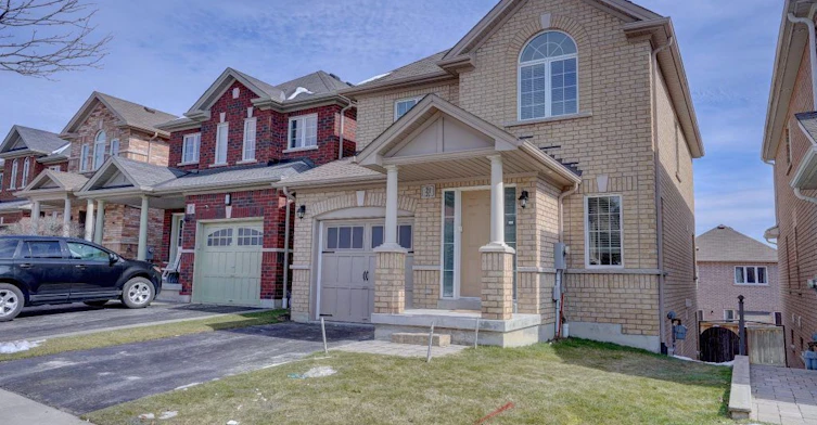 21 Shapland Crescent, Ajax, ON, L1Z 0K2