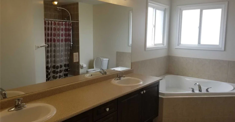 (Main)-16 Ainsbury Avenue, Ajax, ON, L1Z 1R4 - 12