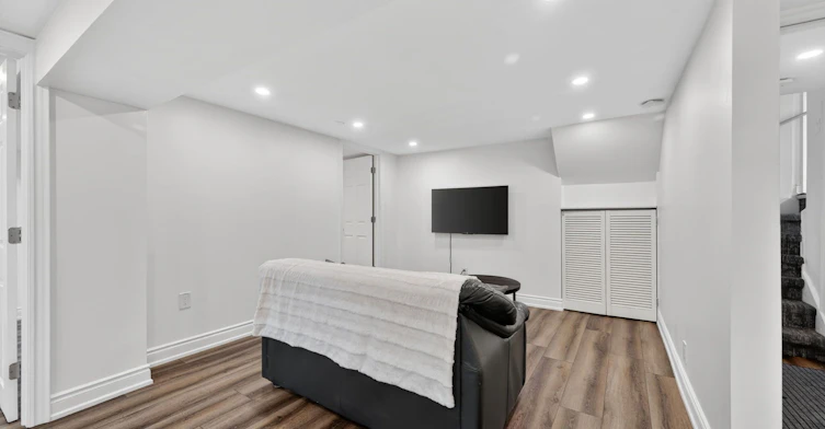 Basement-818 Krosno Boulevard, Pickering, ON, L1W 1G8 - 6