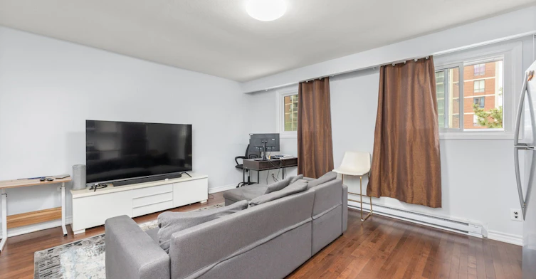 3-82 Halsey Avenue, Toronto, ON, M4B 1A9 - 3