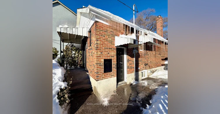 Lower-293 Glebemount Avenue, Toronto, ON, M4C 3V4 - 2