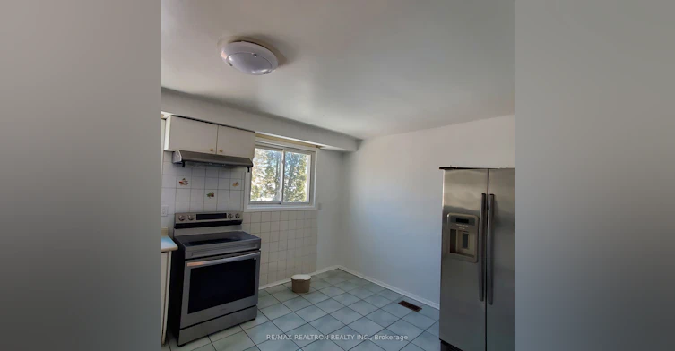 45 Sandown Avenue, Toronto, ON, M1N 3W1 - 10