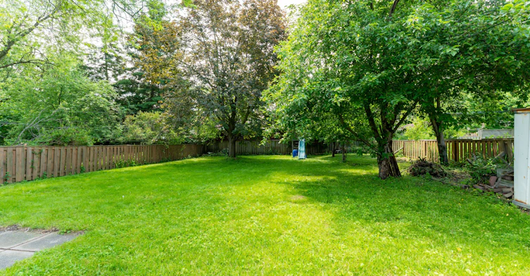 Lower-14 Lawndale Road, Toronto, ON, M1M 3R6 - 24
