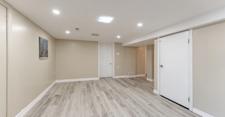 Lower-14 Lawndale Road, Toronto, ON, M1M 3R6 - 21