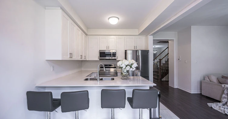 44 Hickling Lane, Ajax, ON, L1T 0P9 - 4