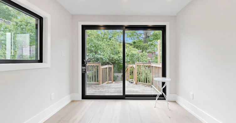 57 Spruce Hill Road, Toronto, ON, M4E 3G2 - 17